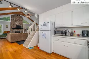 199 Brooker St, Blowing Rock, NC 28605 - Photo 19