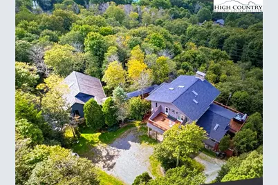 200 Summit Lodge Rd + Guest Chalet, Beech Mountain, NC 28604 - Photo 25