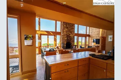 200 Summit Lodge Rd + Guest Chalet, Beech Mountain, NC 28604 - Photo 9