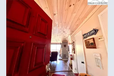 367 Skyleaf Drive #D-4, Sugar Mountain, NC 28604 - Photo 3