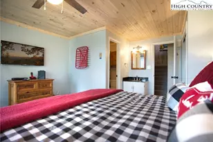 367 Skyleaf Dr, Sugar Mountain, NC 28604 - Photo 23