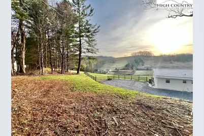 2141 Mt Jefferson Road, West Jefferson, NC 28694 - Photo 19