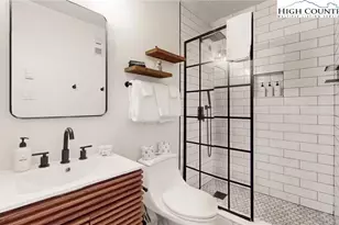 102 Sugar Ski Dr, Sugar Mountain, NC 28604 - Photo 3