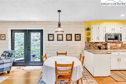 2351 US Highway 221, Jefferson, NC 28640 - Photo 15