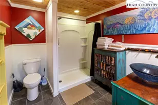 637 Monticello Dr, West Jefferson, NC 28694 - Photo 37