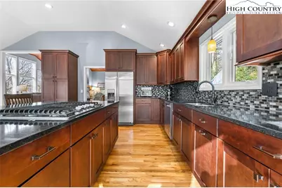 255 Sorrento Park Drive, Blowing Rock, NC 28605 - Photo 13