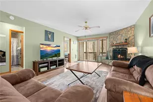106 W Pond Creek Rd, Beech Mountain, NC 28604 - Photo 5