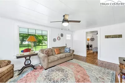 609 W Main Street, Jefferson, NC 28640 - Photo 7