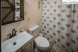 304 McGuire Rd, Sugar Grove, NC 28679 - Photo 27