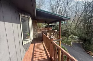 174 Spruce Pine Rd, Newland, NC 28657 - Photo 9