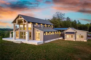 2013 Hitching Post Trl, Lenoir, NC 28645 - Photo 3