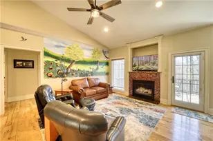 142 Fairway Oaks Dr, West Jefferson, NC 28694 - Photo 11