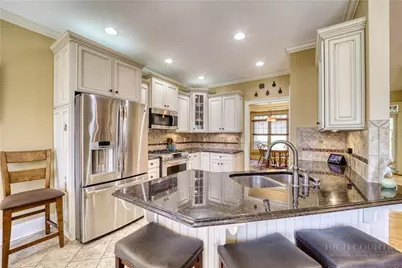 142 Fairway Oaks Drive, West Jefferson, NC 28694 - Photo 9