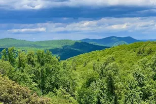 40 Club Villa Dr, Roaring Gap, NC 28668 - Photo 17