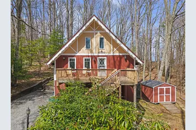 104 Oak Road, Beech Mountain, NC 28604 - Photo 1