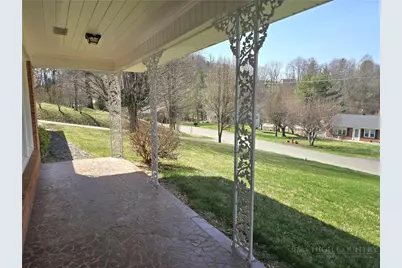 119 Forest Hill Dr, West Jefferson, NC 28694 - Photo 9