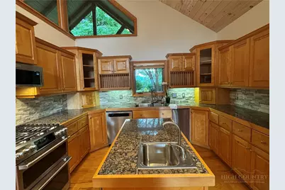 2134 Valle Cay Drive, Vilas, NC 28692 - Photo 13