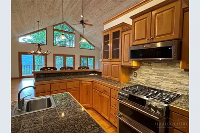 2134 Valle Cay Drive, Vilas, NC 28692 - Photo 15