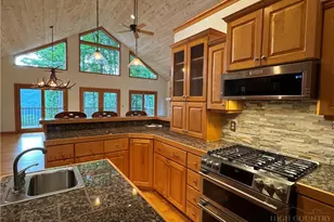 2134 Valle Cay Dr, Vilas, NC 28692 - Photo 15