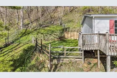 860 W. Sugar Tree Road, Warrensville, NC 28693 - Photo 39