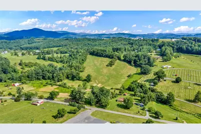 3630 US  Highway 221 N, Jefferson, NC 28640 - Photo 11