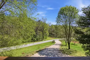 3925 Austin Vly Dr, Lenoir, NC 28645 - Photo 9