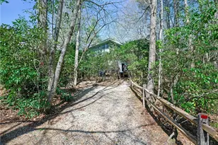 253 Black Pine Rd, Newland, NC 28657 - Photo 25