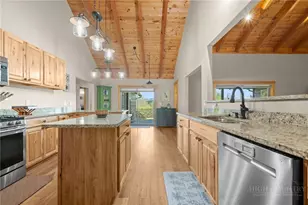 598 Valle Meadows Trail, Sugar Grove, NC 28679 - Photo 21