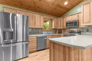 148 Woodby Ridge Rd, Vilas, NC 28692 - Photo 9