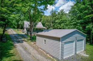 129 Troys Trl, Todd, NC 28684 - Photo 17