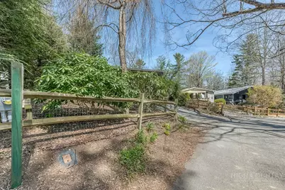 54 Whispering Pine Loop, Newland, NC 28657 - Photo 21