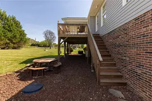 164 Mahogany Ct, Wilkesboro, NC 28697 - Photo 11