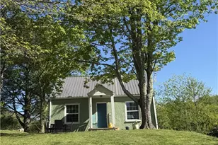 130 Bluegrass Dr, West Jefferson, NC 28694 - Photo 3
