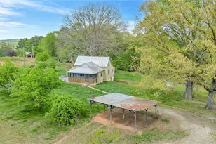 2543 Bethany Ford Rd, Roaring River, NC 28669 - Photo 23