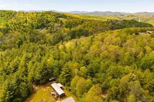 9050 Pittmans Gap Rd, Newland, NC 28657 - Photo 31