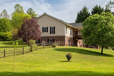611 Briar Creek Drive, North Wilkesboro, NC 28659 - Photo 3