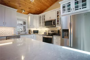 230 Twin Ponds Rd, Banner Elk, NC 28604 - Photo 15