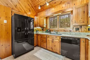 1584 Hattie Hill Rd, Vilas, NC 28692 - Photo 11