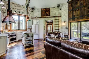 972 W Deep Ford Rd, Lansing, NC 28643 - Photo 9