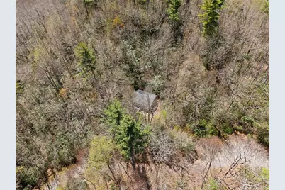 8977 Rose Hollow Avenue, Newland, NC 28657 - Photo 21