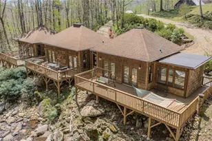 426 Cook Town Rd, Bakersville, NC 28705 - Photo 5