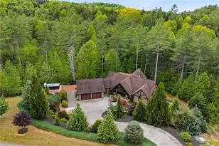 5613 Rocky Falls Ln, Lenoir, NC 28645 - Photo 9