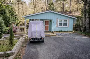 7 Valley Ln, Newland, NC 28657 - Photo 5