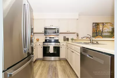 301 Pinnacle Inn Road #2204, Beech Mountain, NC 28604 - Photo 17