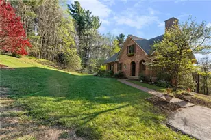 222 Sorrento Dr, Blowing Rock, NC 28605 - Photo 35