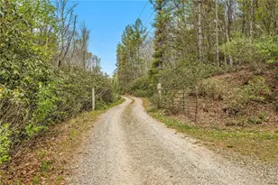 2259 Grassy Creek Rd, Grassy Creek, NC 28631 - Photo 45