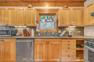 1819 Fulton Reeves Rd, Laurel Springs, NC 28644 - Photo 15