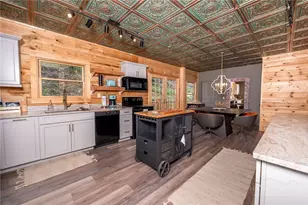 1358 Sugar Mountain Dr, Sugar Mountain, NC 28604 - Photo 17
