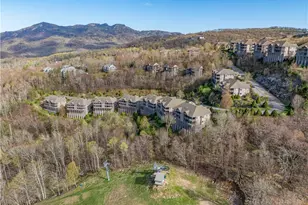 335 Pleasant View Dr, Sugar Mountain, NC 28604 - Photo 35