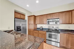 335 Pleasant View Dr, Sugar Mountain, NC 28604 - Photo 15
